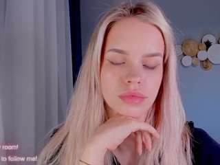 ShiningAmber nude on Live Cam Sex Chat
