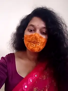 susmitha-23 nude on webcam for live sex chat