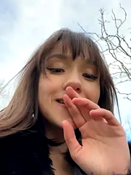 WildFlowVixen nude on webcam for live sex chat