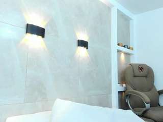 Gigi-Vertessi nude on Live Cam Sex Chat