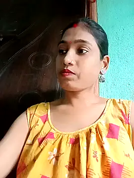 Koyel-Rani nude on webcam for live sex chat