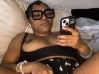 Tinkerbell nude on Live Cam Sex Chat