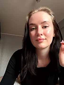 bbullyy nude on webcam for live sex chat