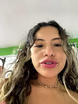 claritarociii nude on webcam for live sex chat