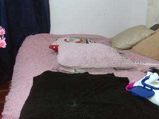 KylieLove nude on Live Cam Sex Chat