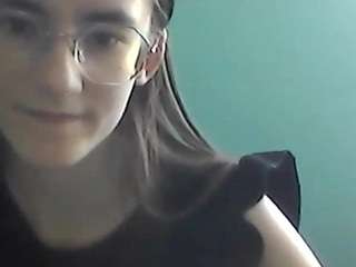Miliana-Faloriya nude on Live Cam Sex Chat