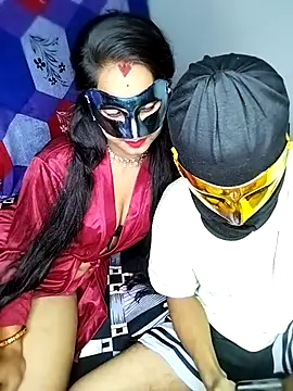 Hotty-priyanka nude on webcam for live sex chat