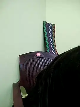 Priya_TeluguGirl_24 nude on webcam for live sex chat
