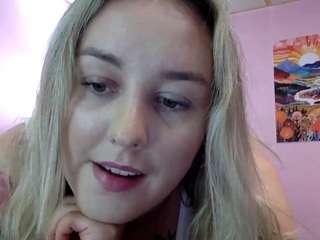 thicc-tattooed-bitch nude on Live Cam Sex Chat