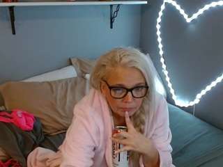 Tiffanianne nude on Live Cam Sex Chat