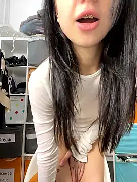 Viola_Crazy nude on webcam for live sex chat