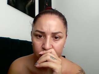 Amy-Office nude on Live Cam Sex Chat