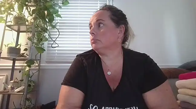 LauLauPAWG nude on webcam for live sex chat