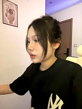 Lucky-2k6 nude on webcam for live sex chat