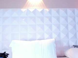 CaitlynCouper nude on Live Cam Sex Chat