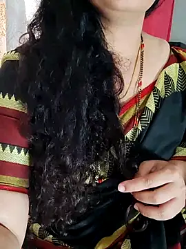Indian_desi_wife nude on webcam for live sex chat
