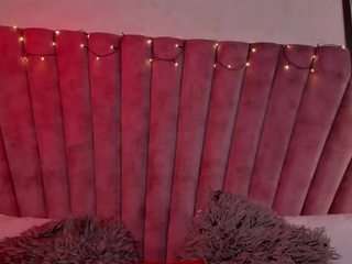 sophiieTaylor1 nude on Live Cam Sex Chat