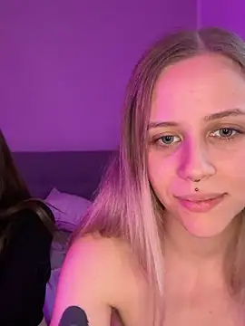 lunawolf21 nude on webcam for live sex chat