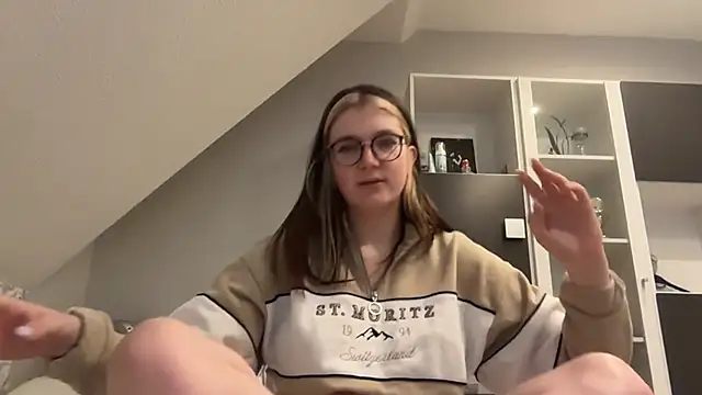 NikaCyberslut nude on webcam for live sex chat