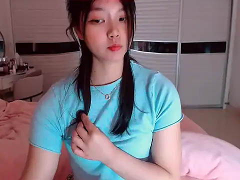 Dou-Yayaya nude on webcam for live sex chat