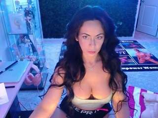 KIKI KLOUT nude on Live Cam Sex Chat