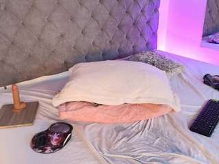 rebecacorttez nude on Live Cam Sex Chat