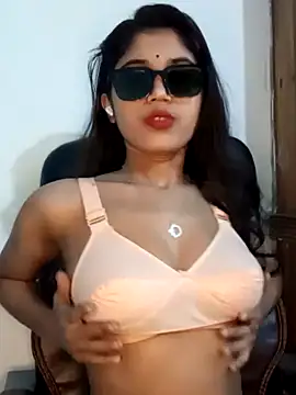 Angel_Riye nude on webcam for live sex chat