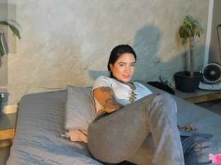 Estefy-gomez09 nude on Live Cam Sex Chat