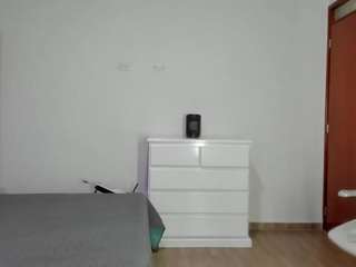 Katty-mouth nude on Live Cam Sex Chat