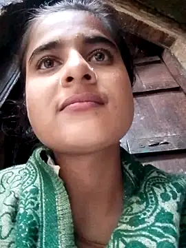 Poonam_Baby nude on webcam for live sex chat