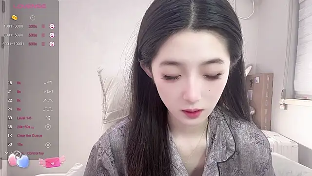 UU-1314 nude on webcam for live sex chat