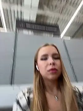 Liza_risky nude on webcam for live sex chat