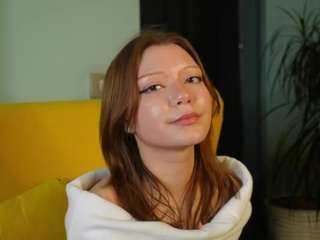 MonaBurge nude on Live Cam Sex Chat