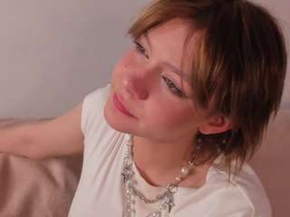 DaisyHartford nude on Live Cam Sex Chat