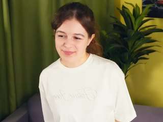 Gemma nude on Live Cam Sex Chat