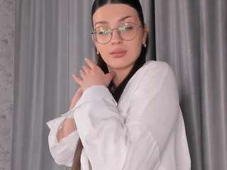 MaxineHallett nude on Live Cam Sex Chat