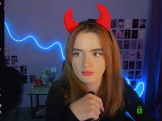 hayley-lucky nude on Live Cam Sex Chat