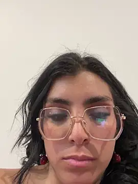 MartinaSooler nude on webcam for live sex chat