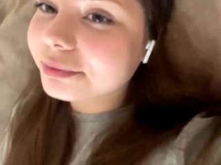 MildredGawne nude on Live Cam Sex Chat