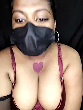Tamil_Kanmani nude on webcam for live sex chat