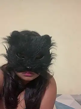 TeenLk nude on webcam for live sex chat