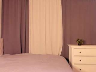 Ally nude on Live Cam Sex Chat