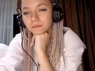 EdaGloss nude on Live Cam Sex Chat