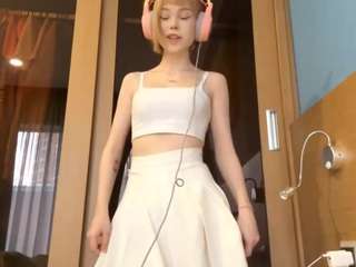 EsmaCorby nude on Live Cam Sex Chat
