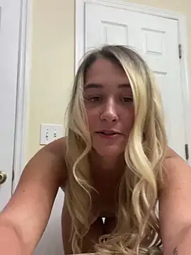 Kaylayoung12 nude on webcam for live sex chat