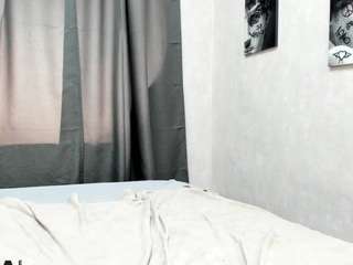 Lori-Blossom nude on Live Cam Sex Chat