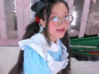 Nahomismith1 nude on Live Cam Sex Chat