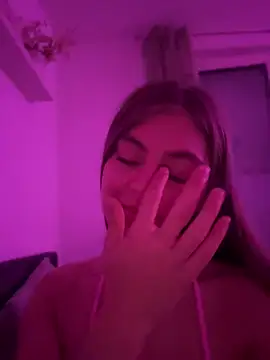 YoungLeo2006 nude on webcam for live sex chat