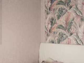 ArethaKaler nude on Live Cam Sex Chat