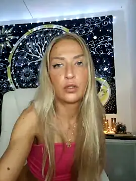 -Jeany- nude on webcam for live sex chat